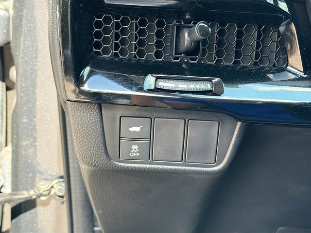 Used 2025 Honda CR-V EX-L image 10