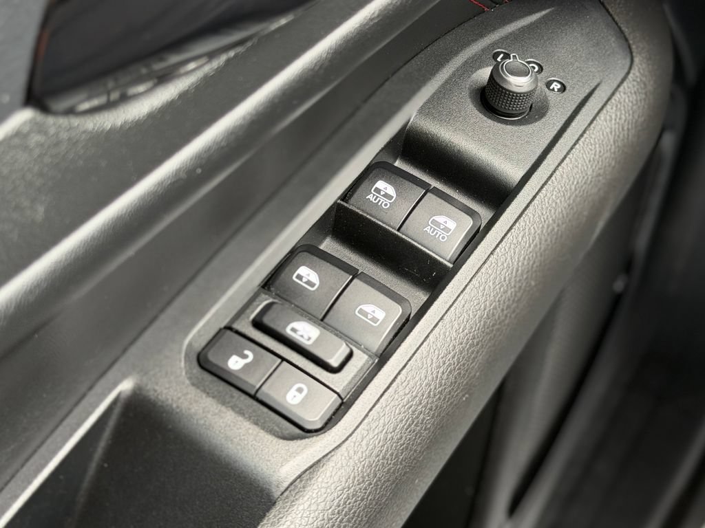 Used 2024 Jeep Compass Trailhawk AWD/4WD image 23