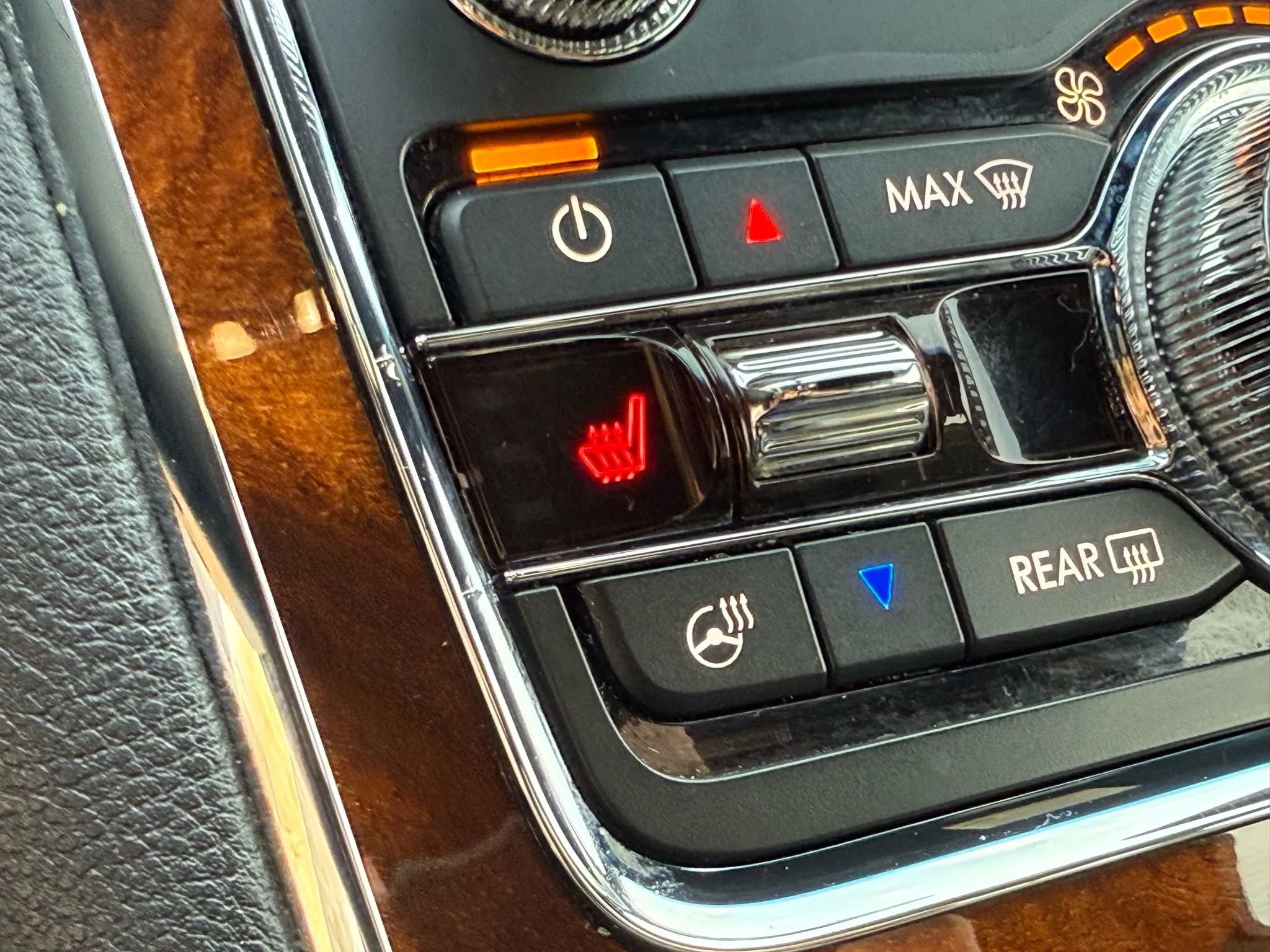 Used 2017 Lincoln Continental Select w/ Climate Package image 23