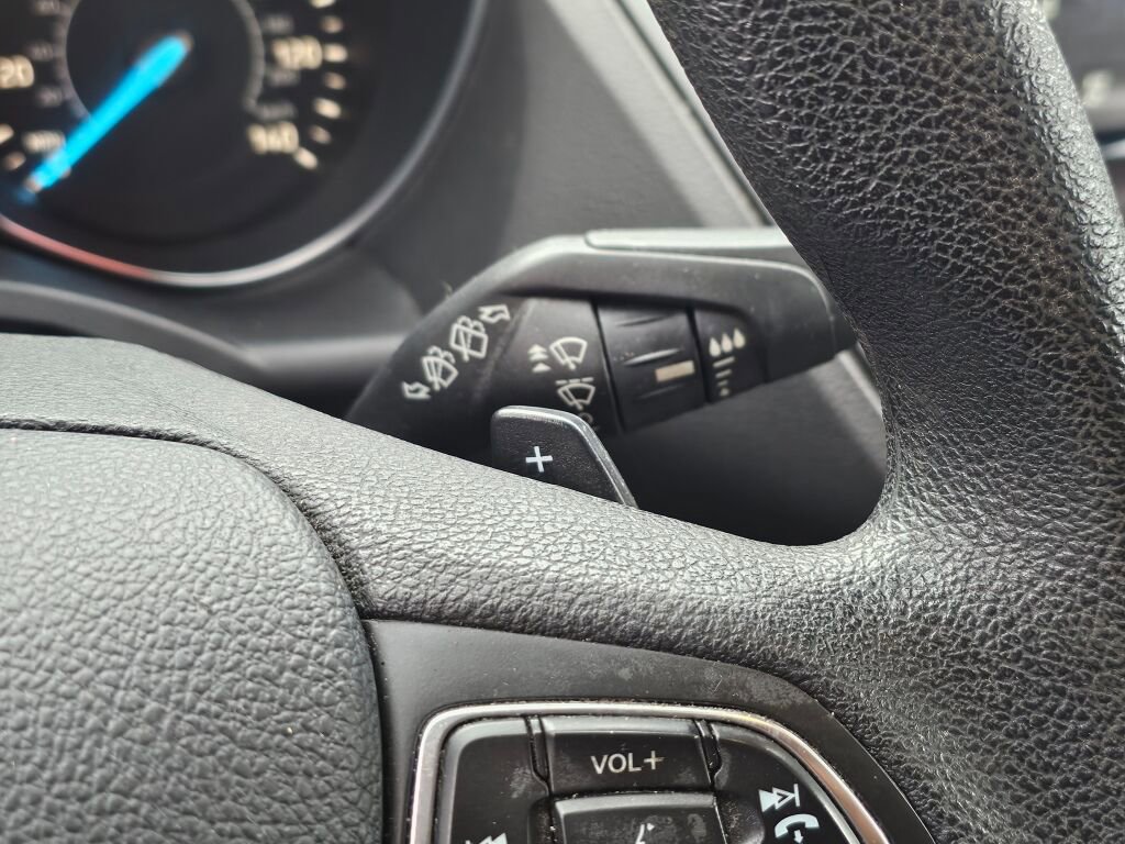 Used 2017 Ford Escape SE w/ Equipment Group 201A image 40