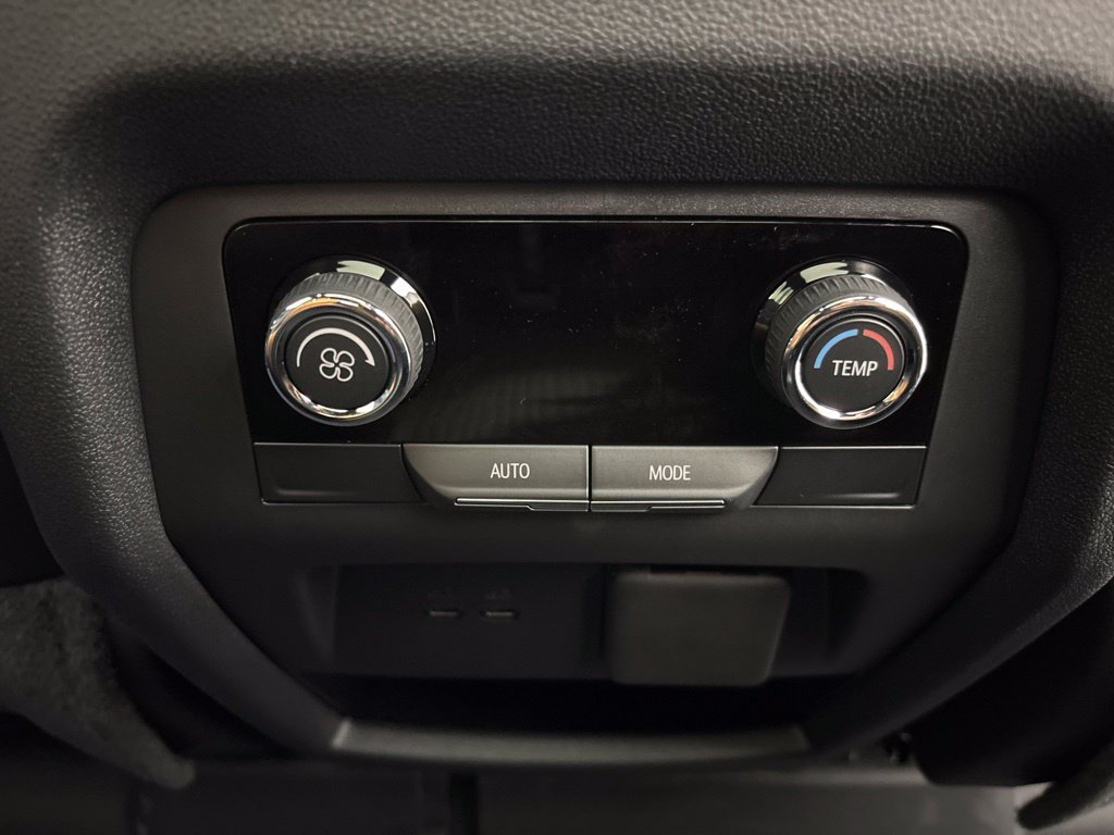 New 2027 Chevrolet Traverse Z71 w/ Enhanced Driving Package AWD/4WD image 19