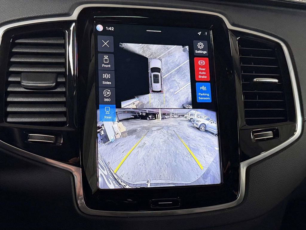 Used 2024 Volvo XC60 B5 Plus w/ Climate Package AWD/4WD image 7