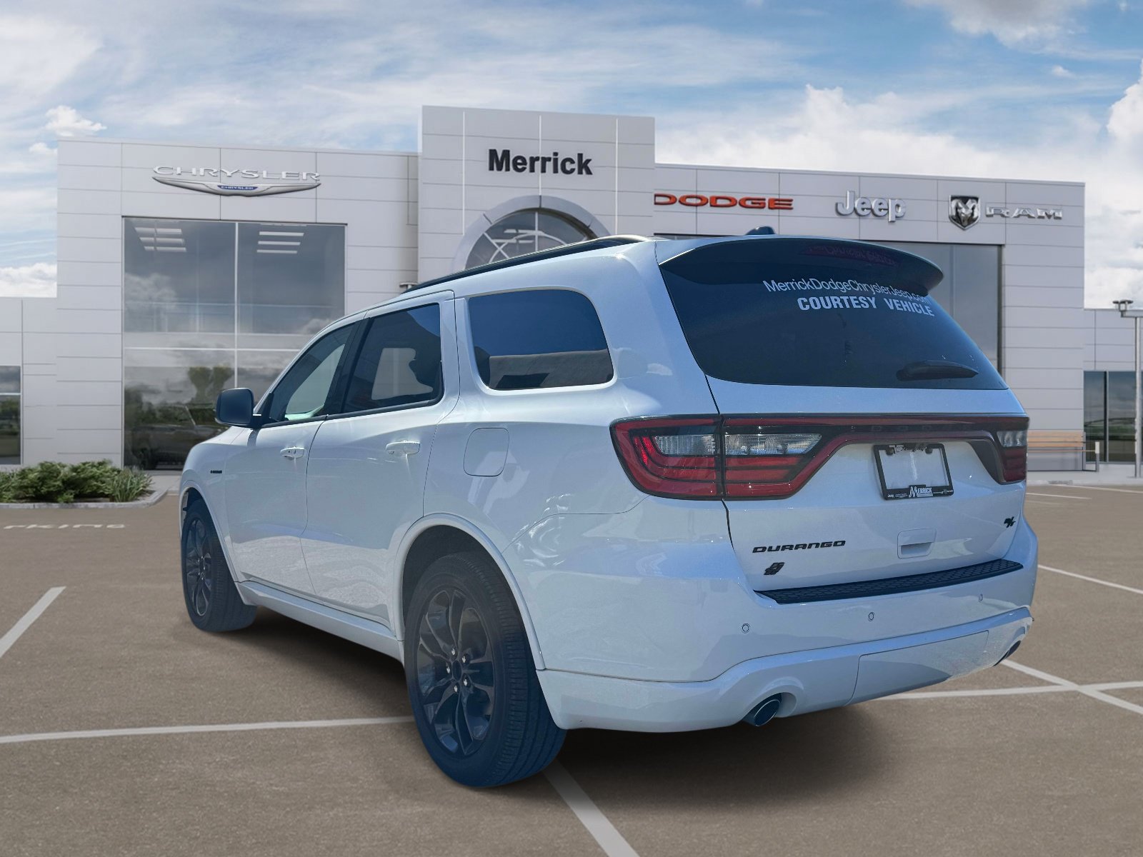 Used 2025 Dodge Durango R/T w/ Blacktop Package AWD/4WD image 8