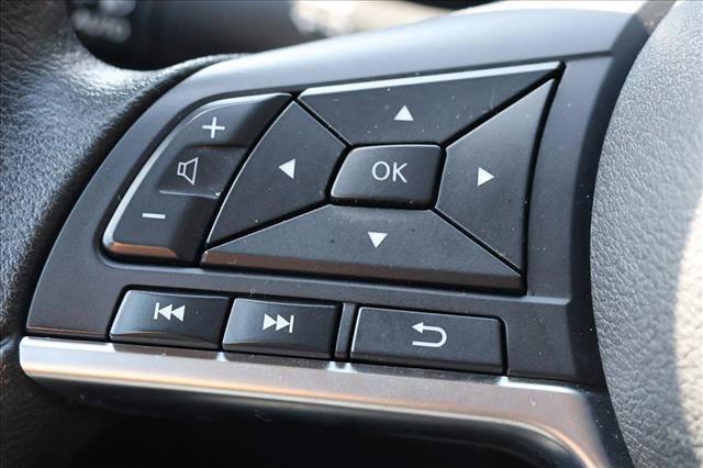 Used 2024 Nissan Sentra SV FWD image 14