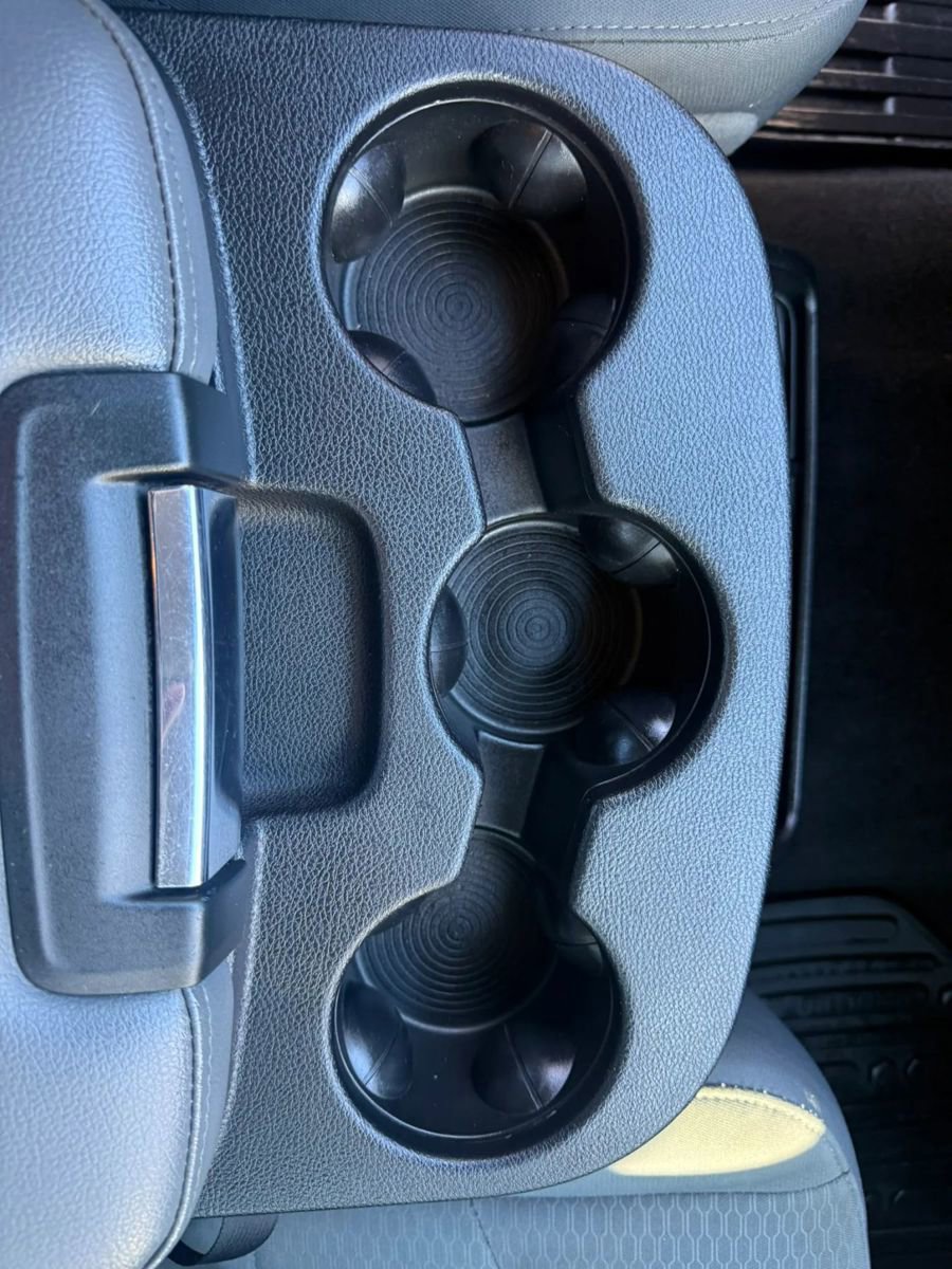 Used 2016 RAM 2500 Tradesman w/ Chrome Appearance Group image 27