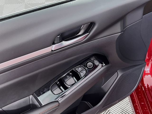 New 2025 Nissan Altima 2.5 SR w/ SR Premium Package image 15
