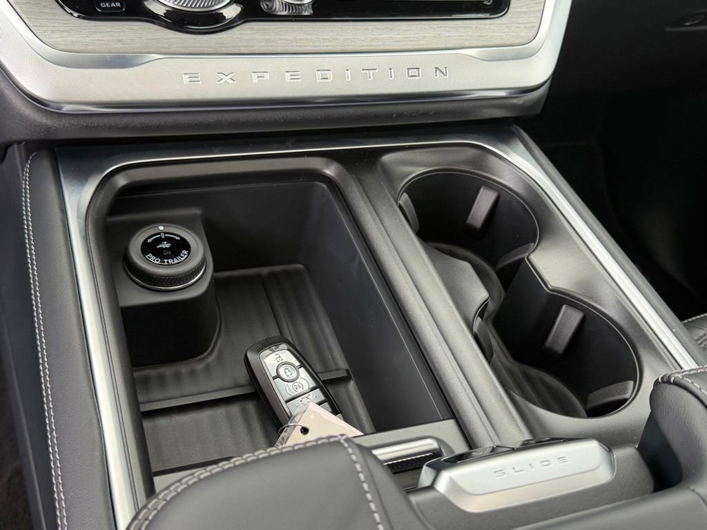New 2026 Ford Expedition Platinum AWD/4WD image 27