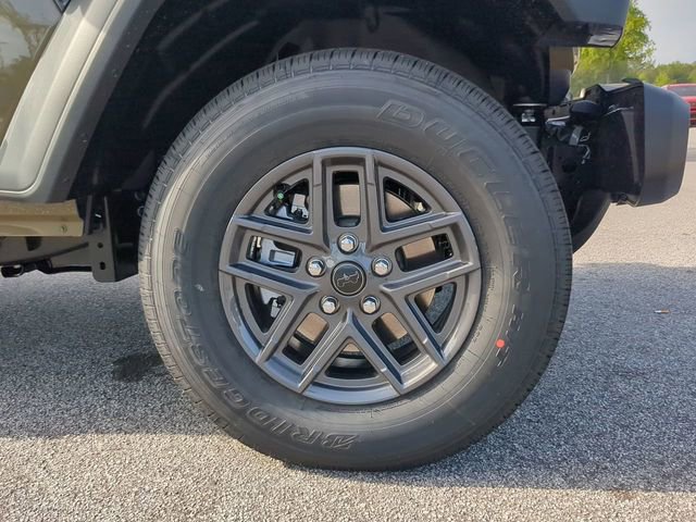 New 2025 Jeep Gladiator Sport AWD/4WD image 10