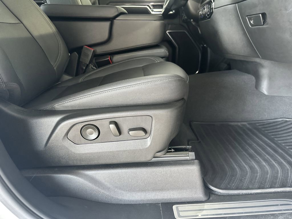 Certified 2024 Chevrolet Silverado 2500 LTZ image 39