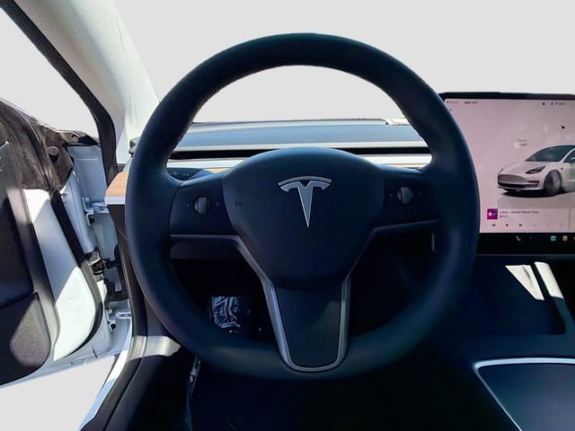 Used 2023 Tesla Model 3 Standard Range image 10