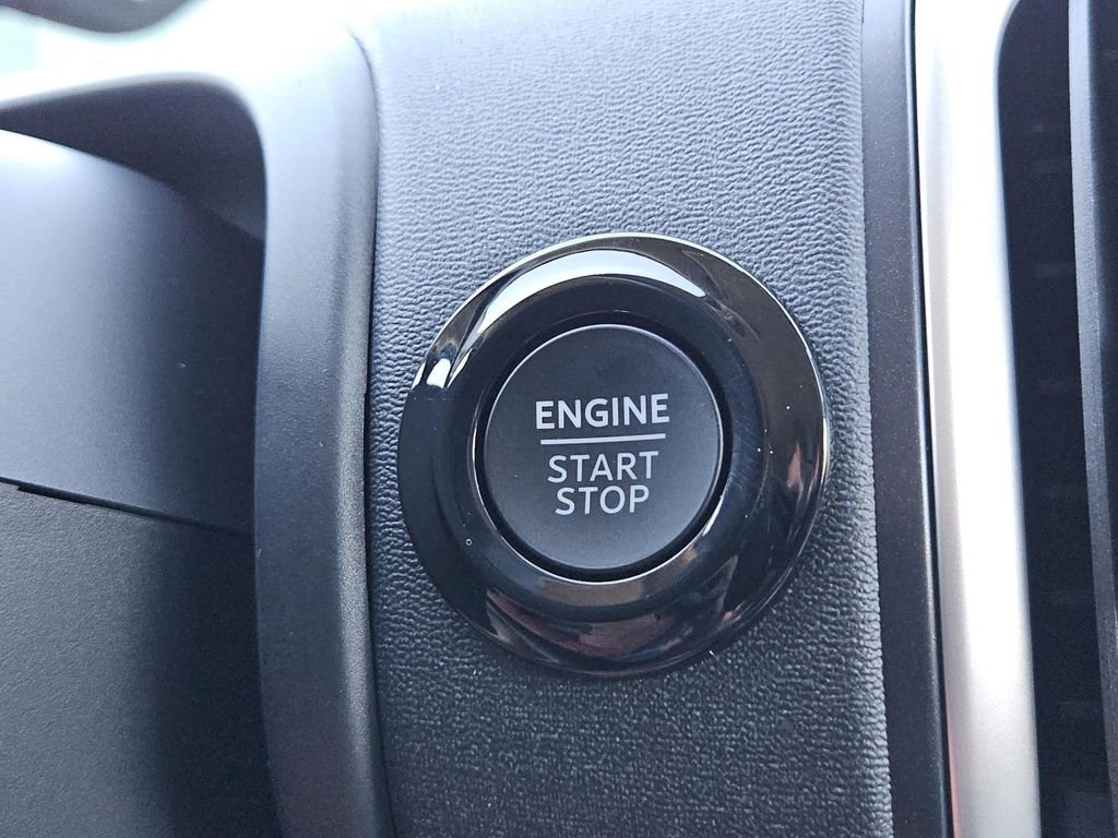 New 2025 Ford Expedition Active image 17