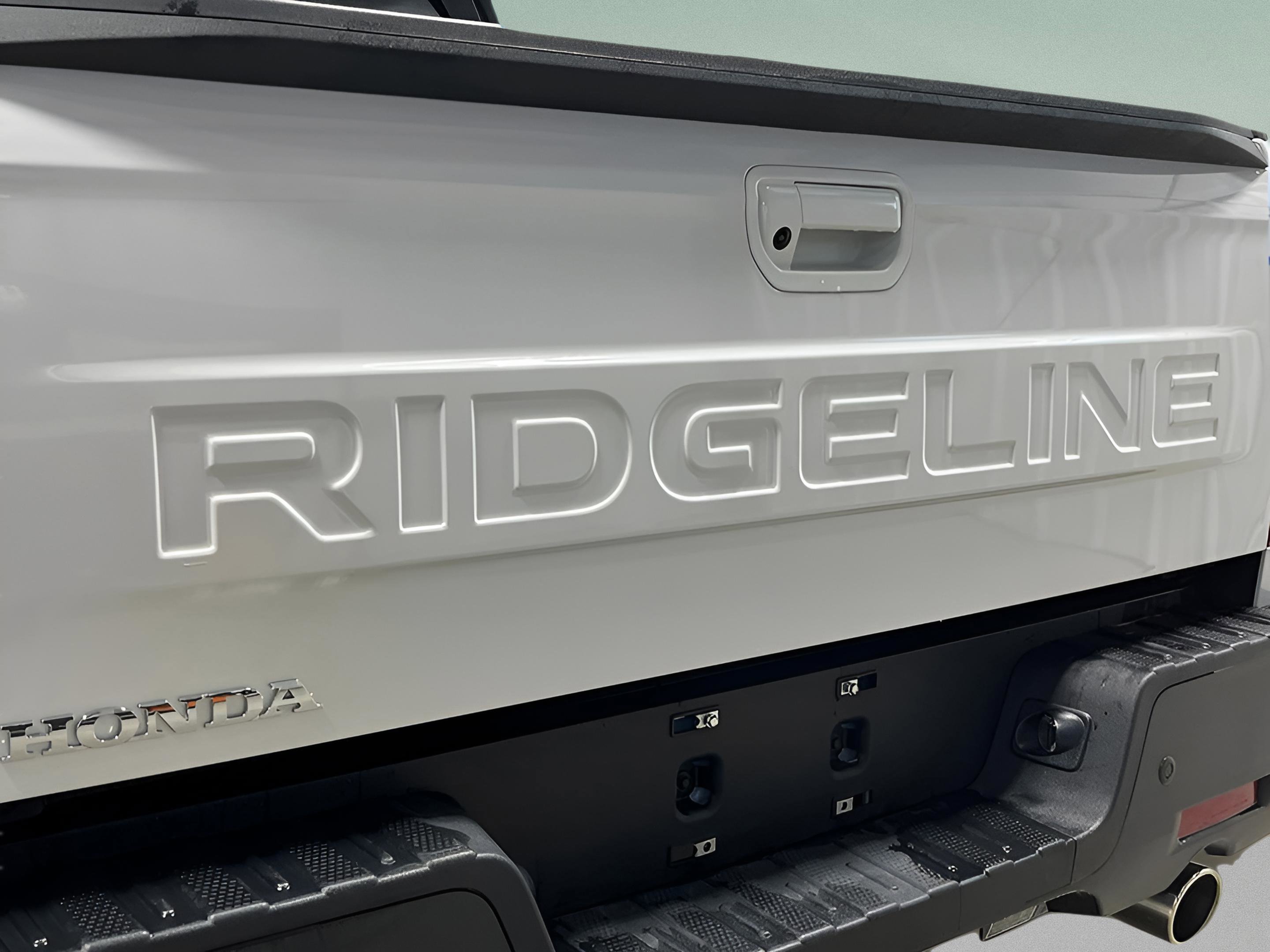 New 2026 Honda Ridgeline Black Edition image 10