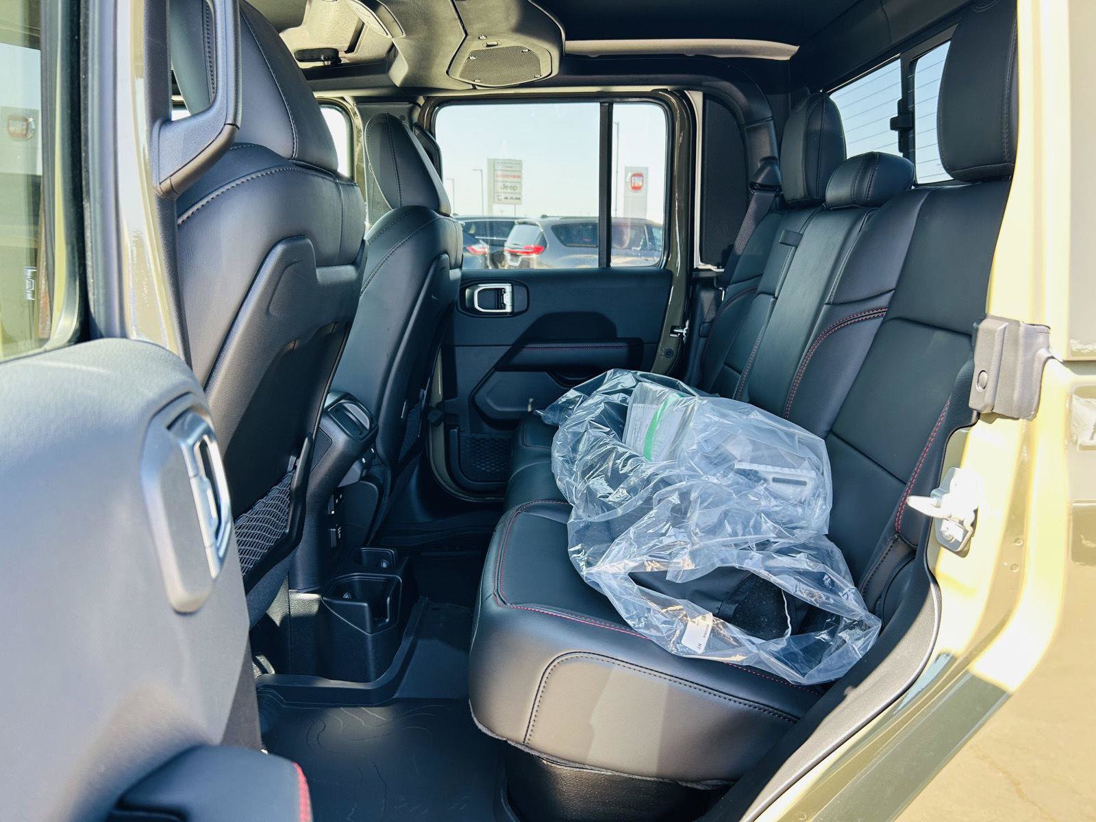 New 2026 Jeep Gladiator Rubicon AWD/4WD image 29