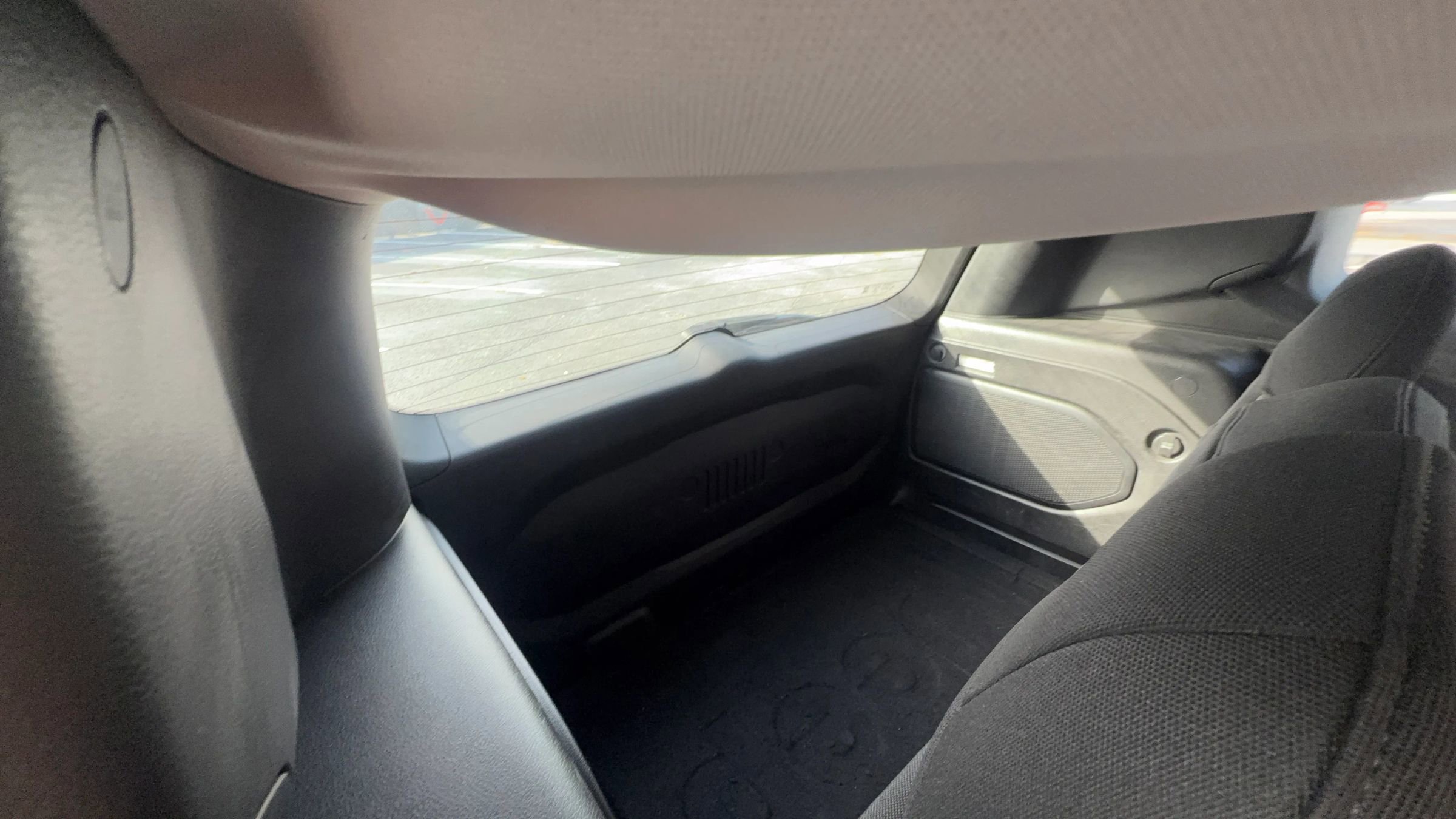 Used 2015 Jeep Renegade Sport w/ Power & Air Group image 23