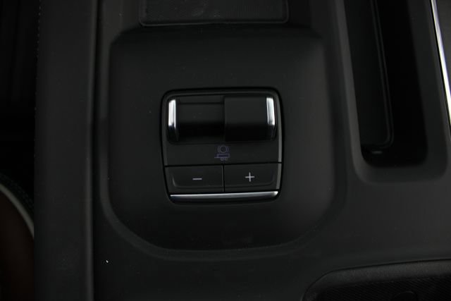New 2026 GMC Sierra 3500 Denali Ultimate AWD/4WD image 9