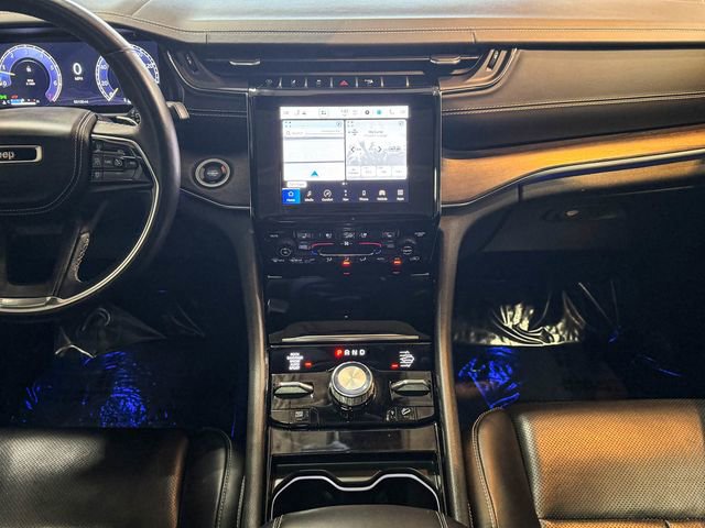 Used 2022 Jeep Grand Cherokee Overland w/ Luxury Tech Group IV image 31