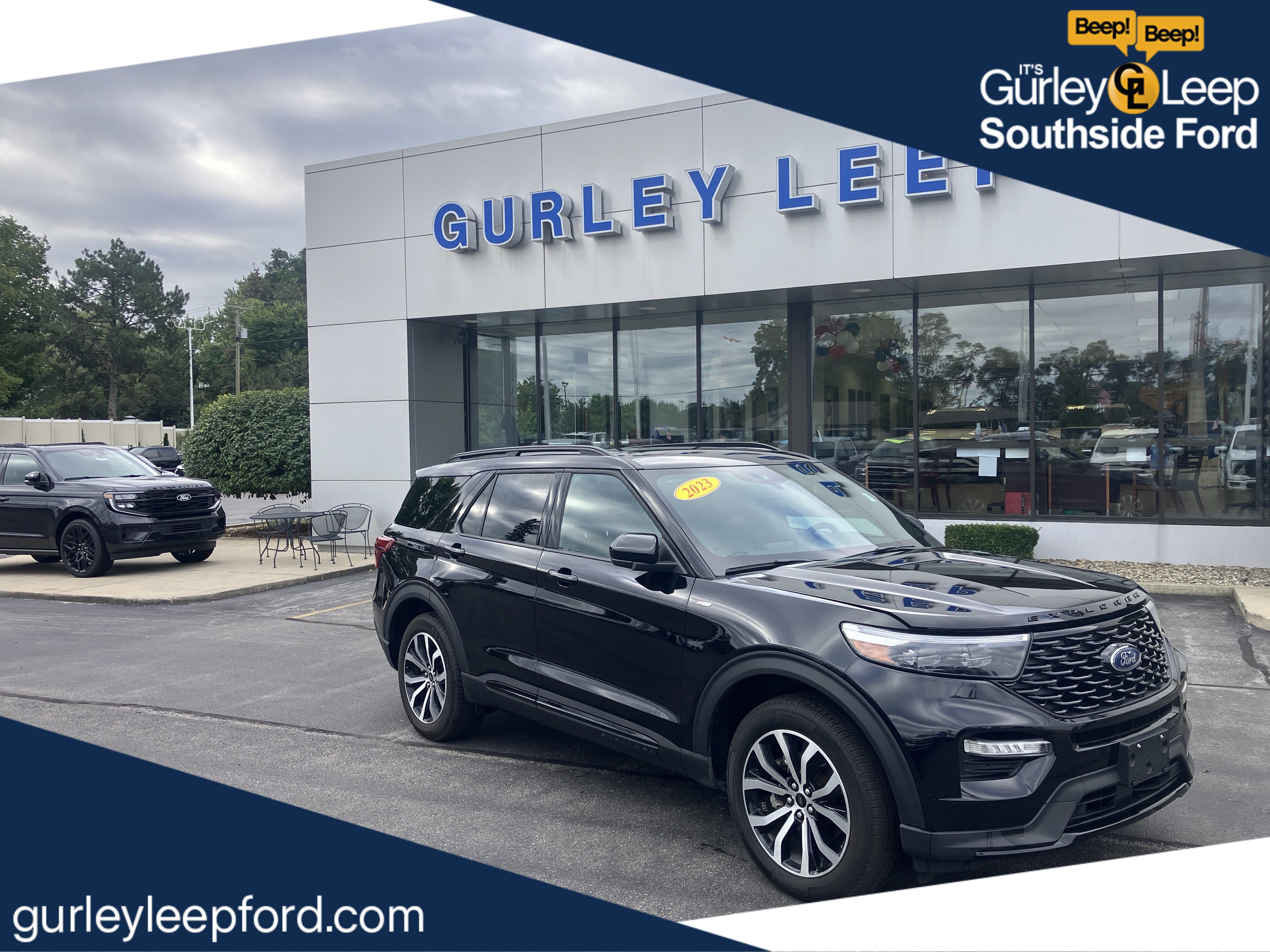 Used 2023 Ford Explorer ST-Line w/ Class IV Trailer Tow Package AWD/4WD image 1