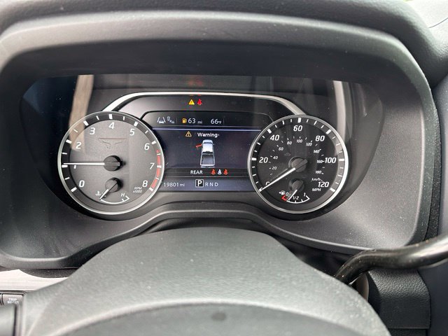 Used 2024 Nissan Titan SV w/ SV Convenience Package RWD image 23