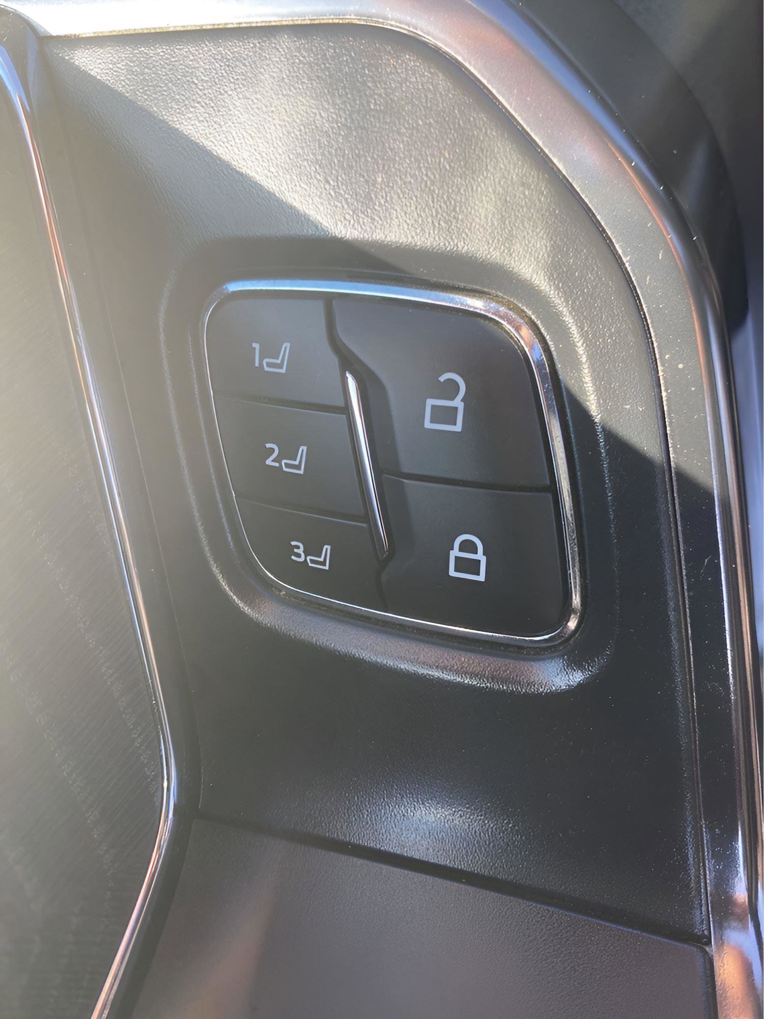 Used 2021 Ford F150 Platinum w/ Equipment Group 701A High image 22