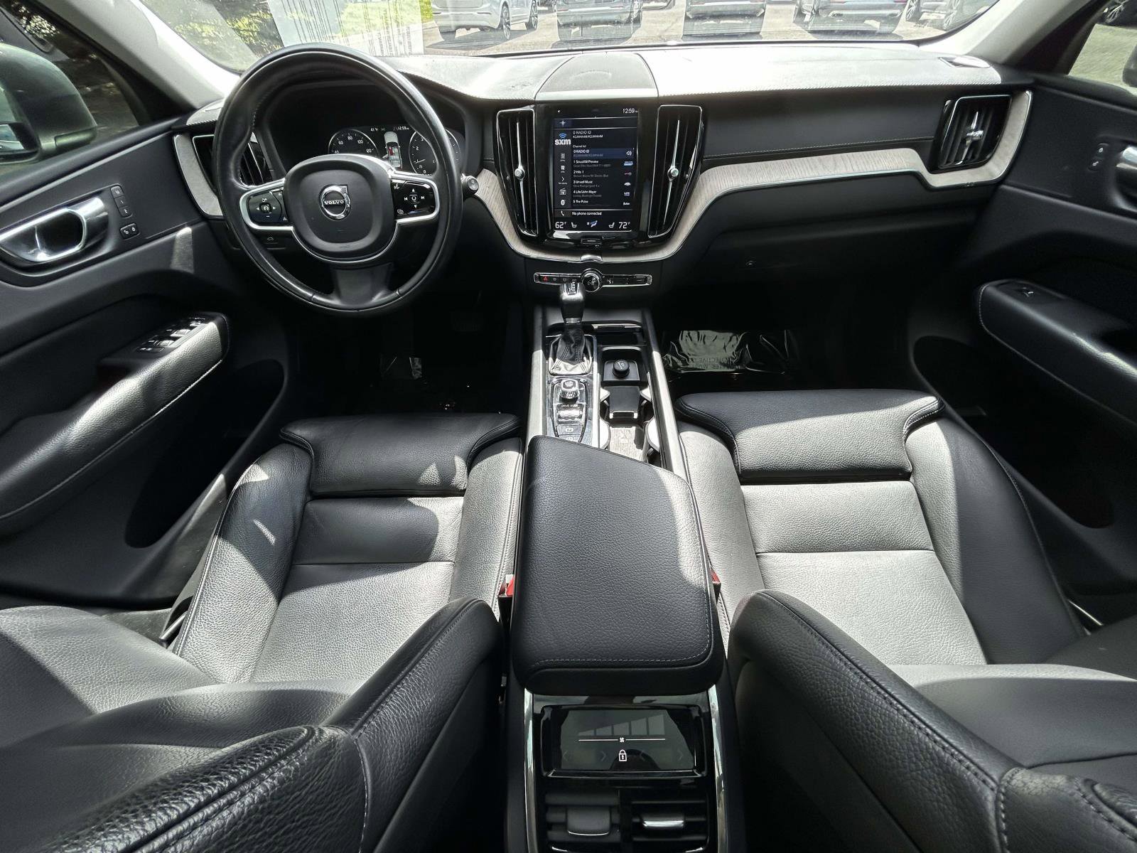 Used 2018 Volvo XC60 T6 Inscription w/ Convenience Package image 13