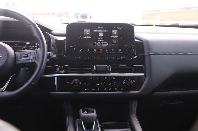 Used 2024 Nissan Pathfinder SL w/ SL Premium Package image 26