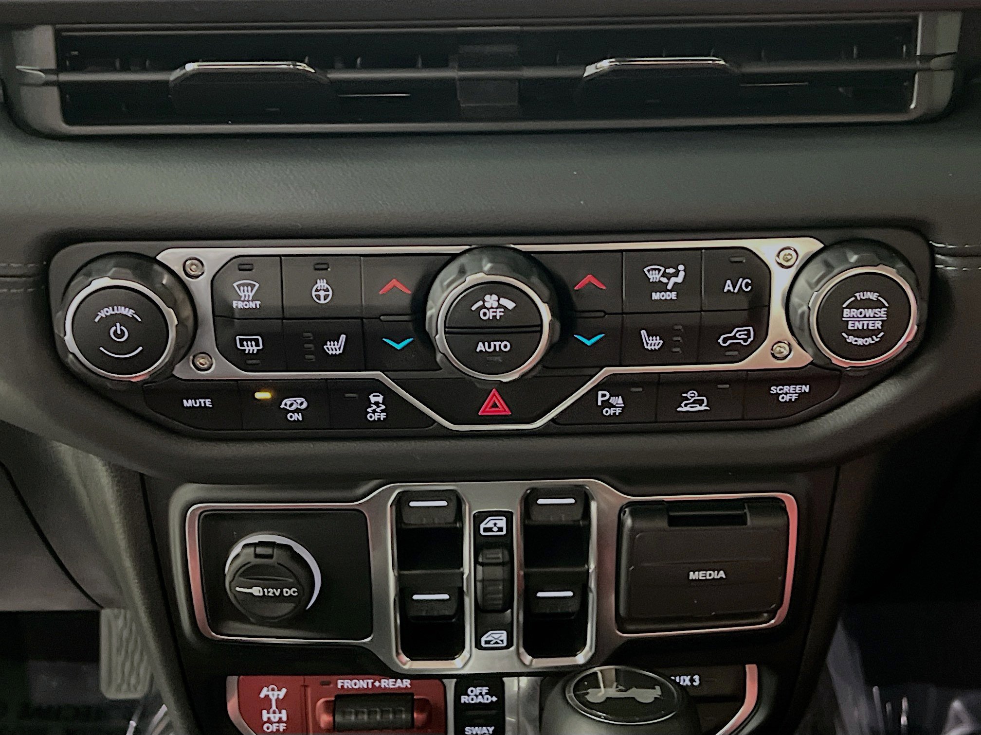 Used 2024 Jeep Wrangler Unlimited Rubicon 392 image 26