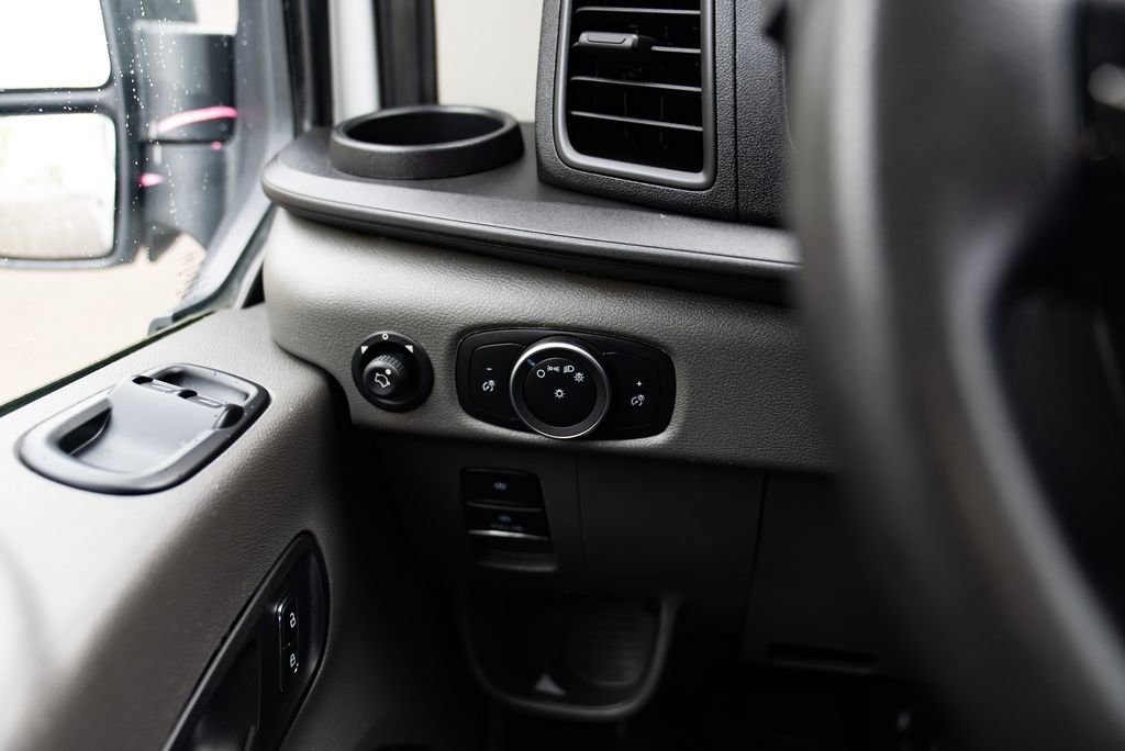 Used 2023 Ford Transit 250 Medium Roof image 13