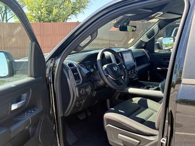 New 2026 RAM 1500 Express AWD/4WD image 12