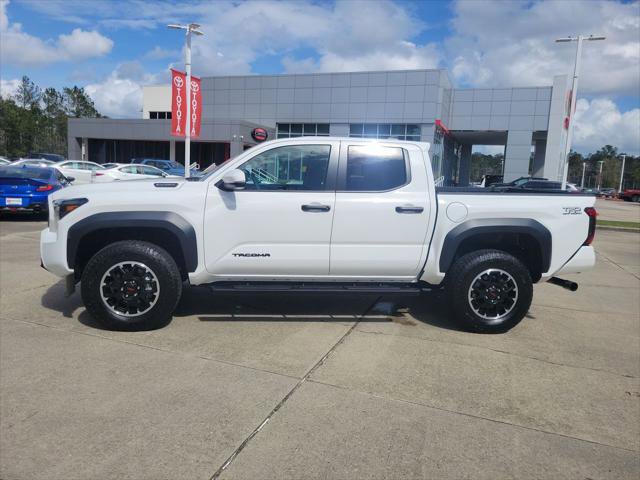 Certified 2025 Toyota Tacoma TRD Off-Road w/ TRD Off Road Upgrade Package image 2