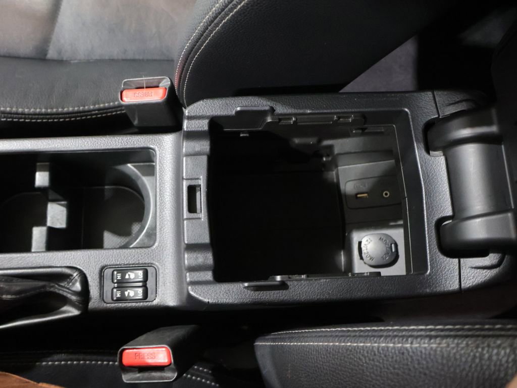 Used 2014 Subaru Crosstrek 2.0i Limited w/ Popular Package #2 AWD/4WD image 29