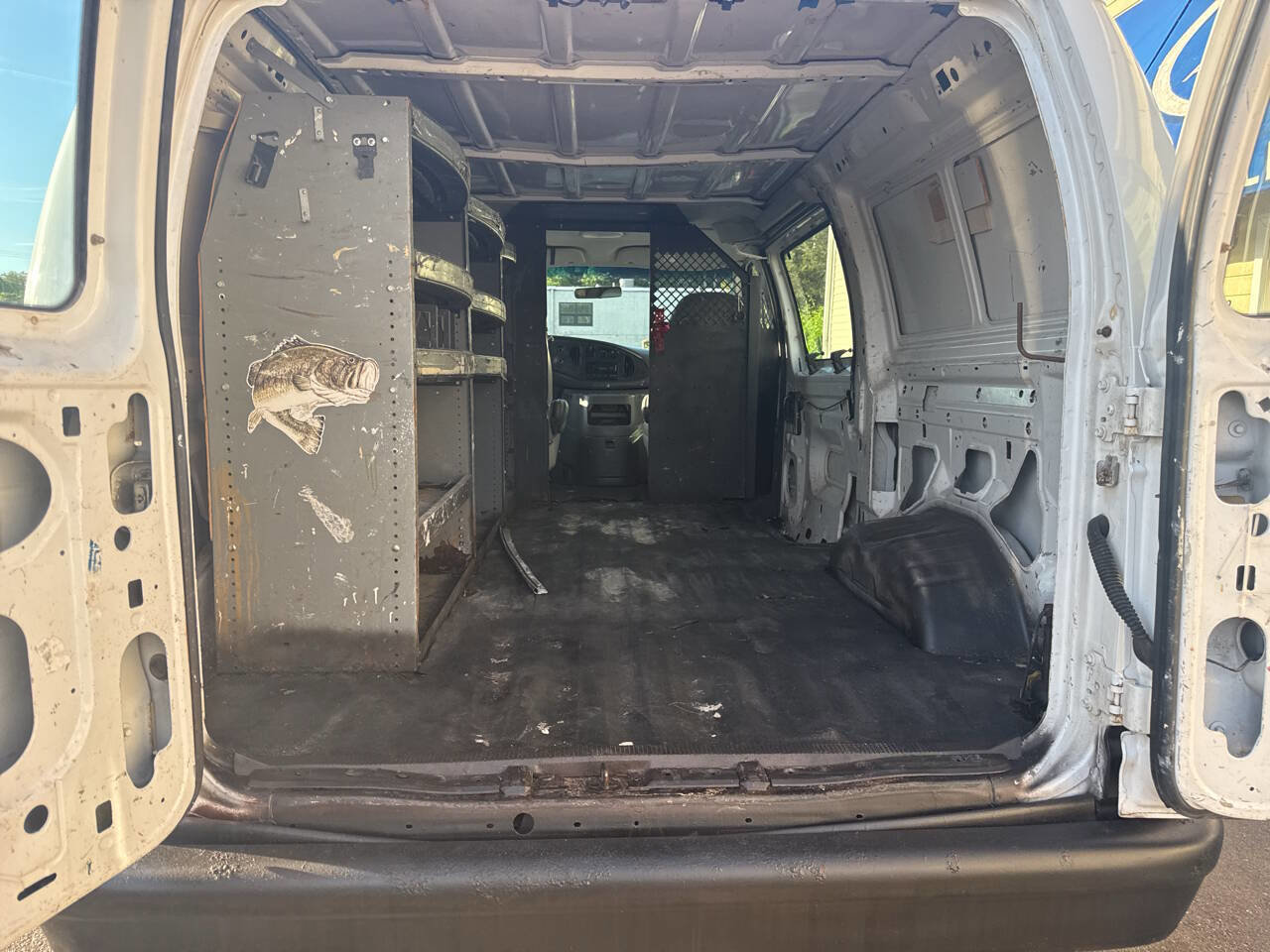 Used 2005 Ford E-250 and Econoline 250 RWD image 21