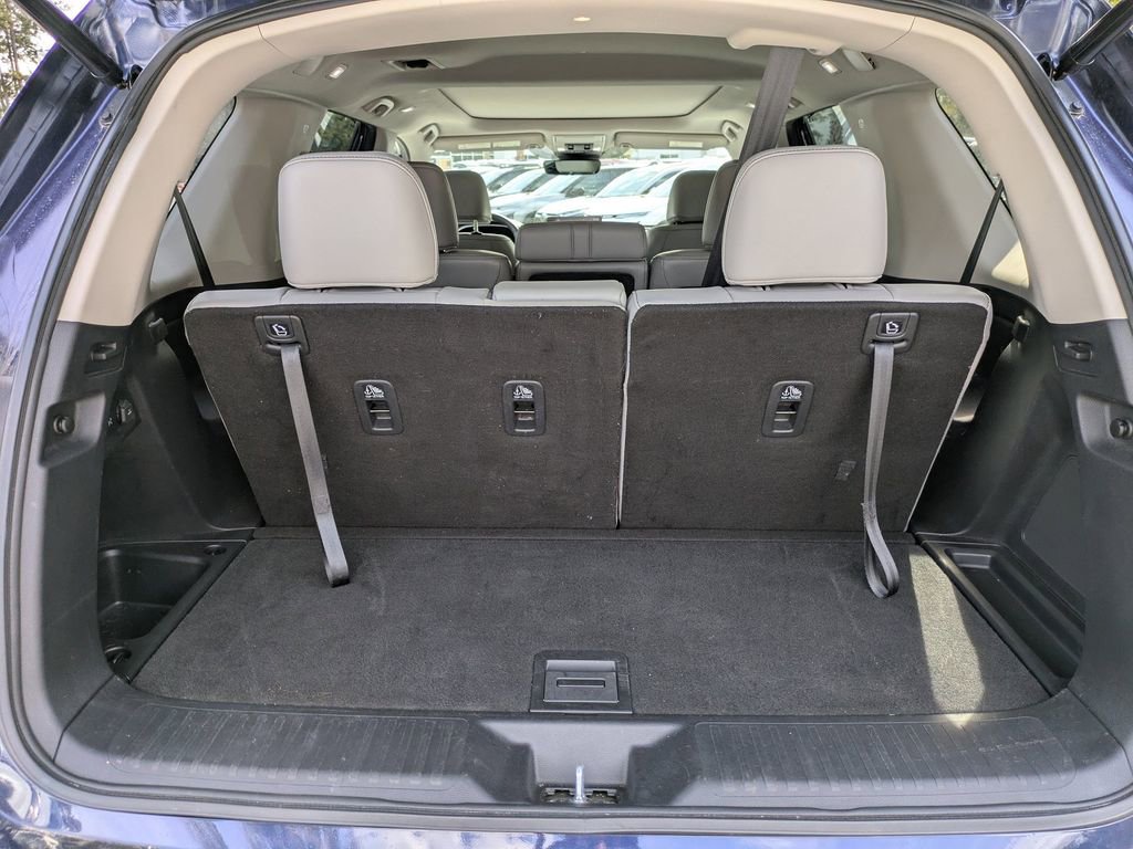 Used 2024 Honda Pilot Touring image 13