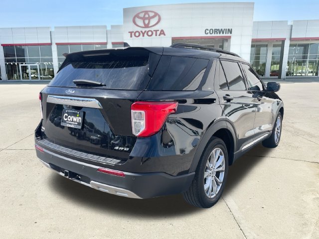 Used 2023 Ford Explorer XLT w/ Equipment Group 202A AWD/4WD image 5