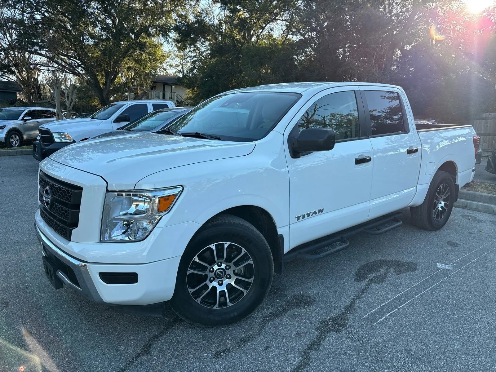 Used 2024 Nissan Titan SV w/ Accessory Utility Package image 2