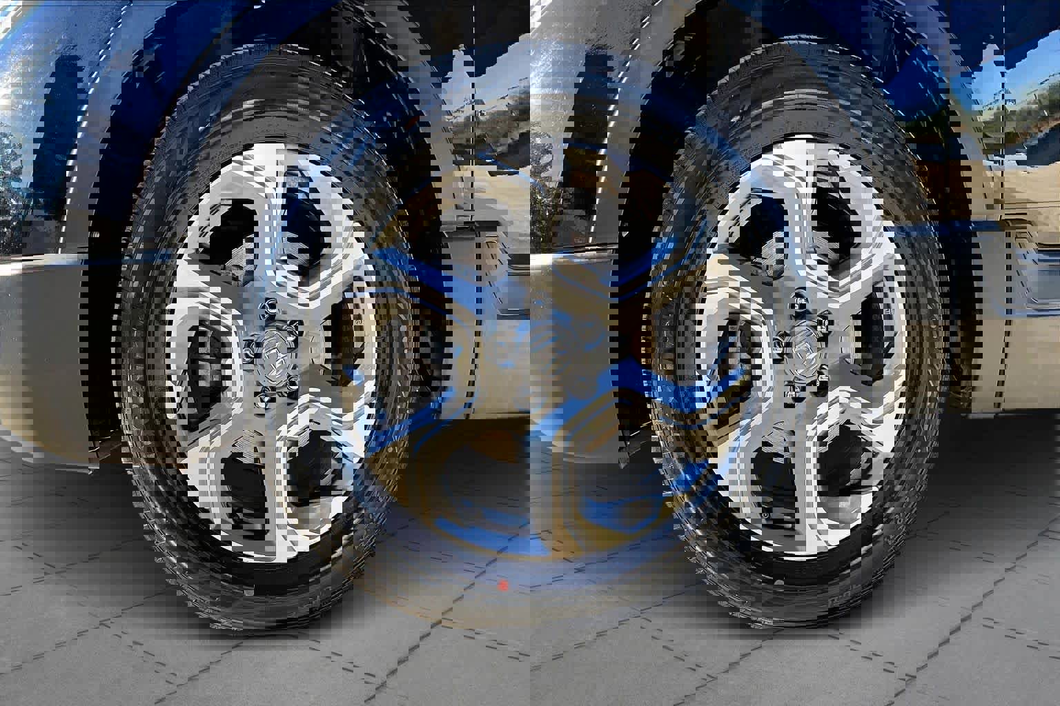 Used 2018 Honda CR-V EX image 9