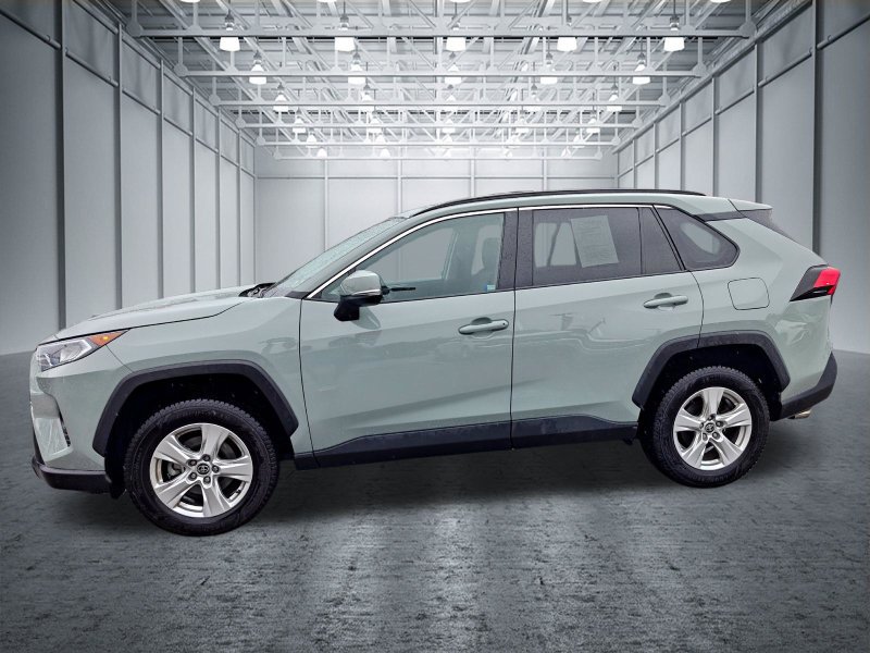 Used 2021 Toyota RAV4 XLE w/ Convenience Package AWD/4WD image 9