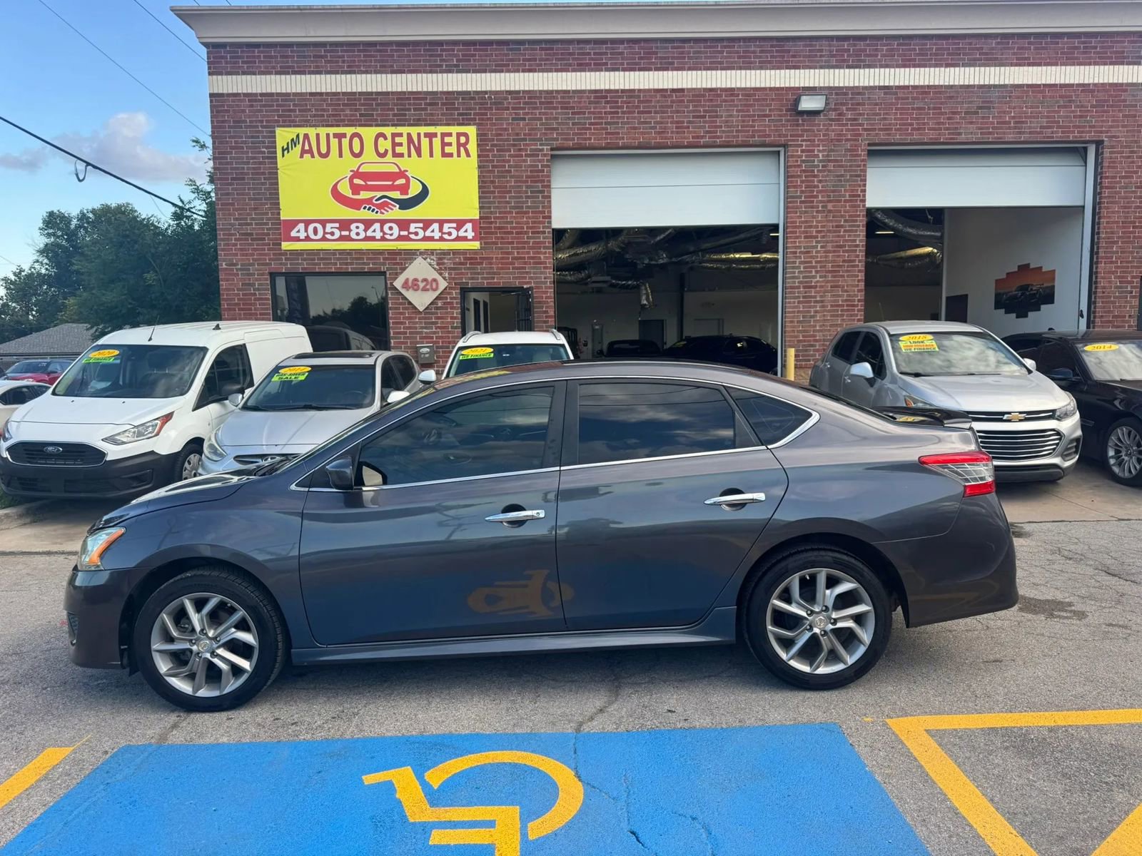 Used 2014 Nissan Sentra SR FWD image 2