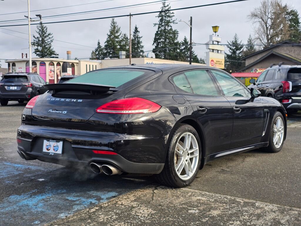 Used 2016 Porsche Panamera 4S image 8