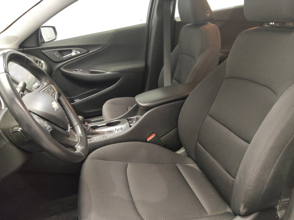 Used 2022 Chevrolet Malibu RS image 17