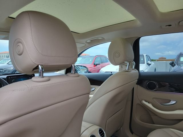 Used 2022 Mercedes-Benz GLC 300 image 14