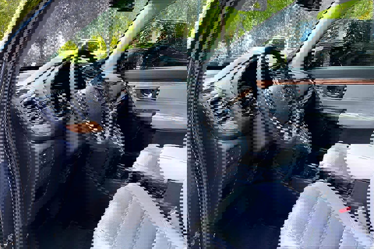 Used 2017 Honda CR-V Touring image 18