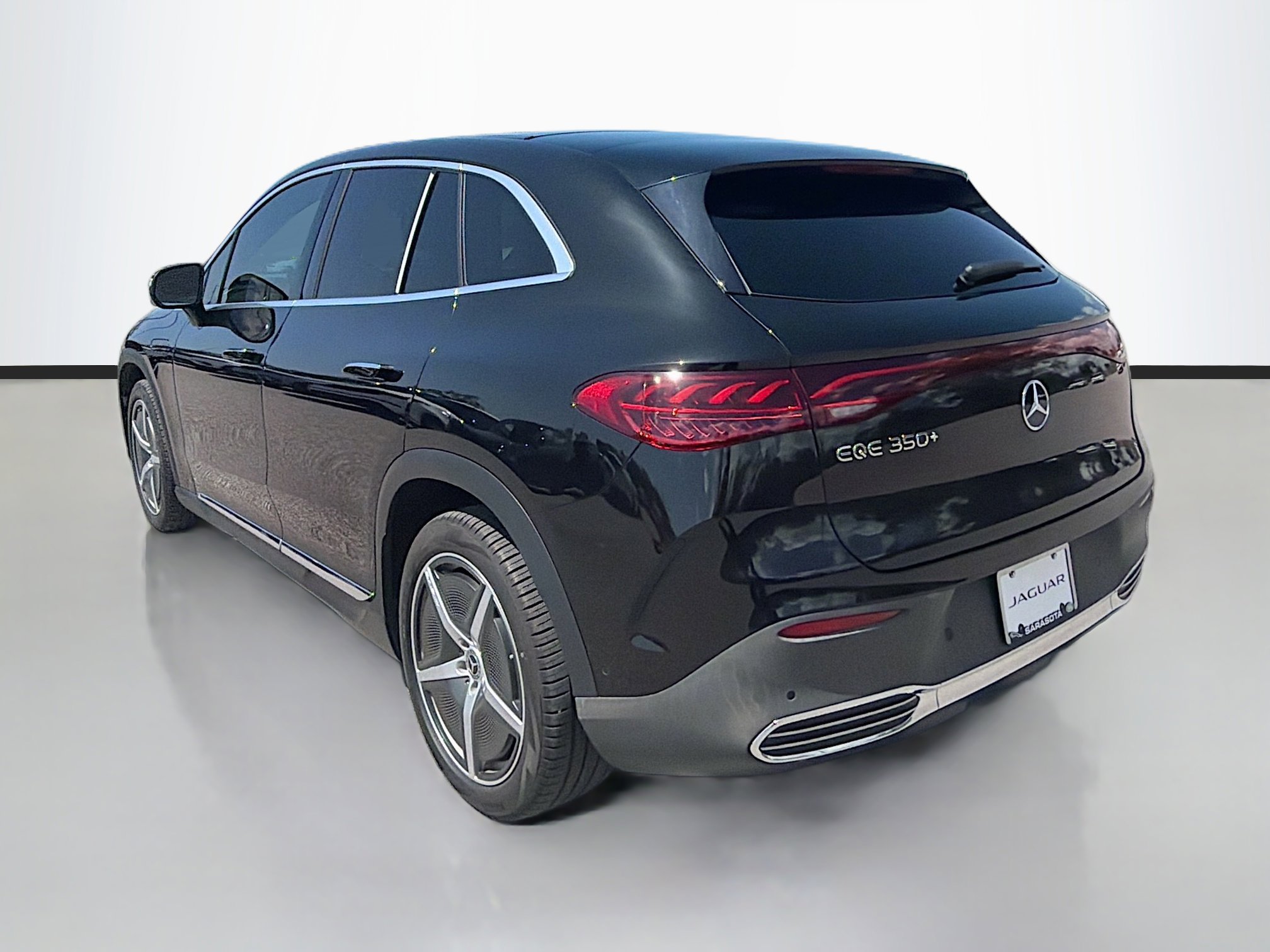 Used 2024 Mercedes-Benz EQE 350+ SUV image 3