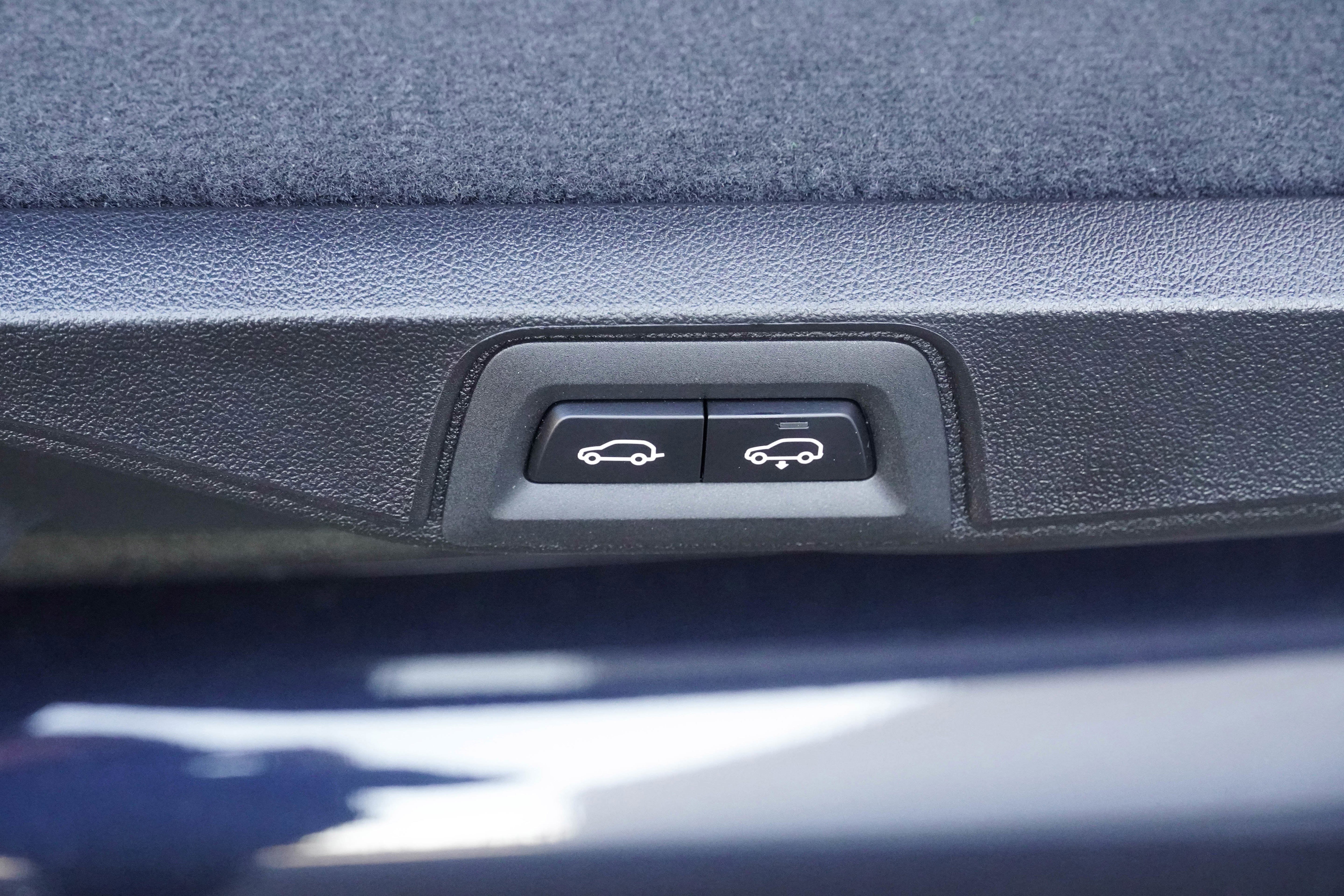 Certified 2026 BMW X7 xDrive40i w/ M Sport Package image 42