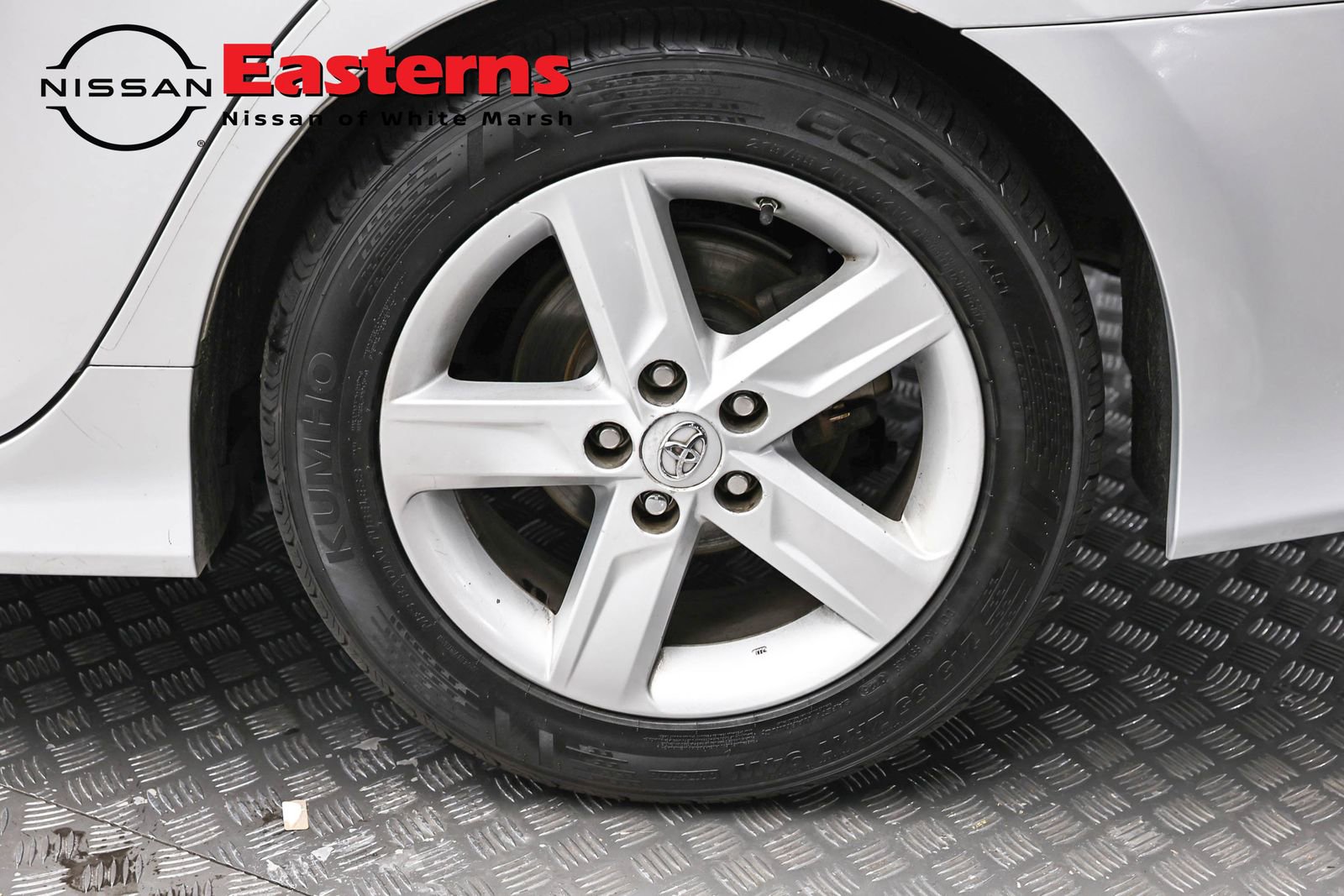 Used 2014 Toyota Camry SE FWD image 8