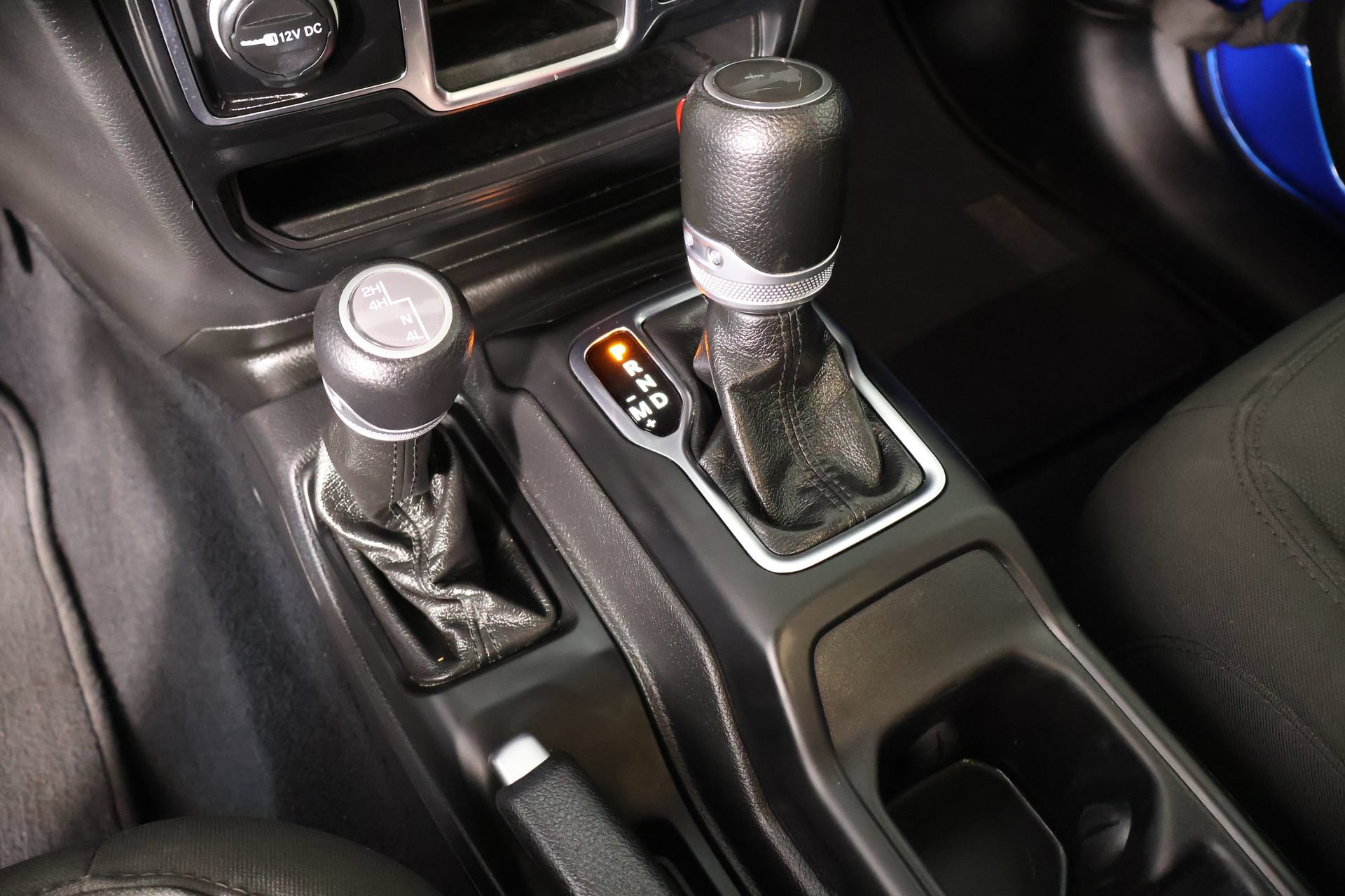 Used 2023 Jeep Wrangler Sport AWD/4WD image 7