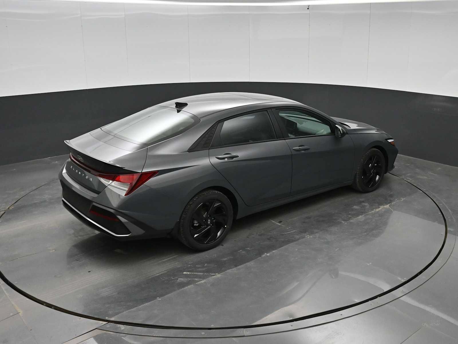 New 2026 Hyundai Elantra SEL Sport FWD image 31