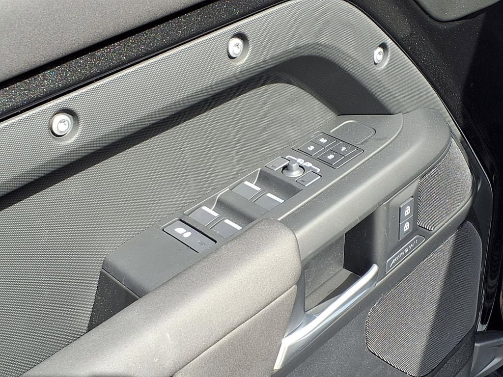 New 2026 Land Rover Defender 110 S AWD/4WD image 11