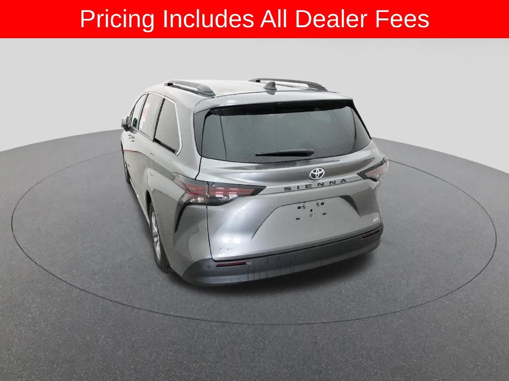 New 2026 Toyota Sienna XLE FWD image 6
