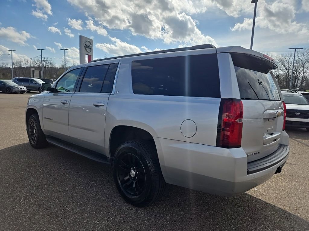 Used 2019 Chevrolet Suburban LT AWD/4WD image 2