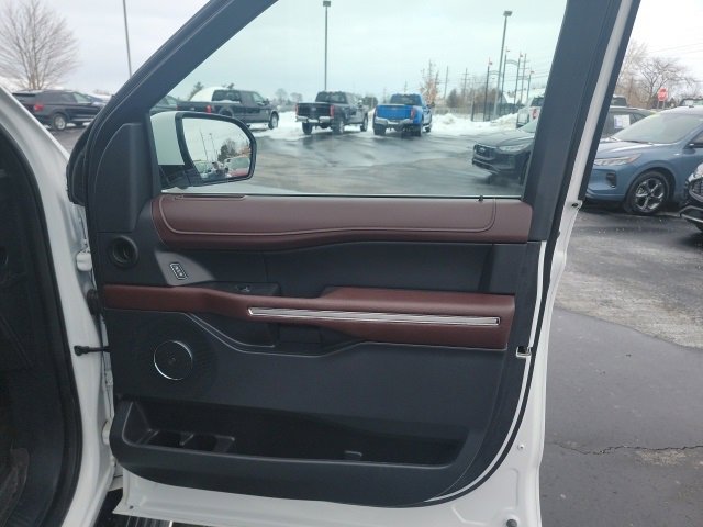 Used 2024 Ford Expedition Max Limited image 10